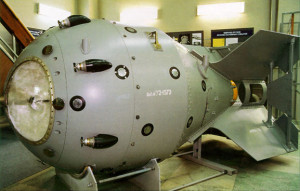 Casing_for_the_first_Soviet_atomic_bomb,_RDS-1