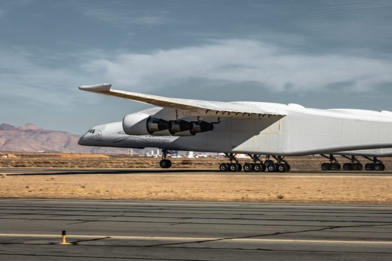 Paul Allen’s Stratolaunch Aircraft Makes its First Flight, but With an ...