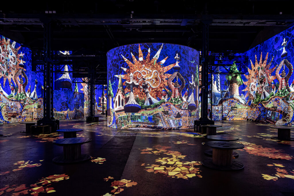 Immersive Digital Multimedia Art Exhibitions are a New and Engaging ...